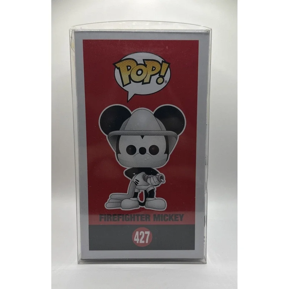 Firefighter Mickey Disney 90 Years The True Original Funko Pop #427 in Protector